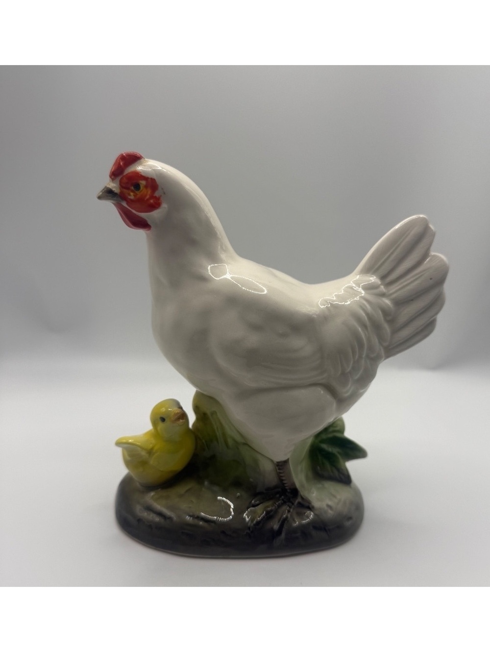 vintage Norcrest Japan porcelain hen and chick figurine 1950s/1960 farmhouse